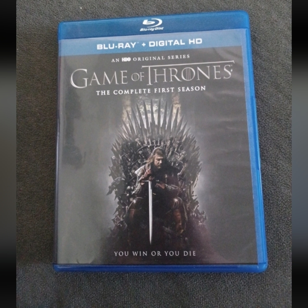 Game of Thrones: The Complete First Season Blu-ray